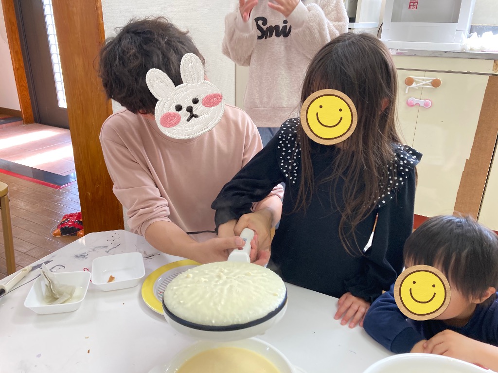 キッズコートおなが🍰🍨クレープ作り🍓🍌